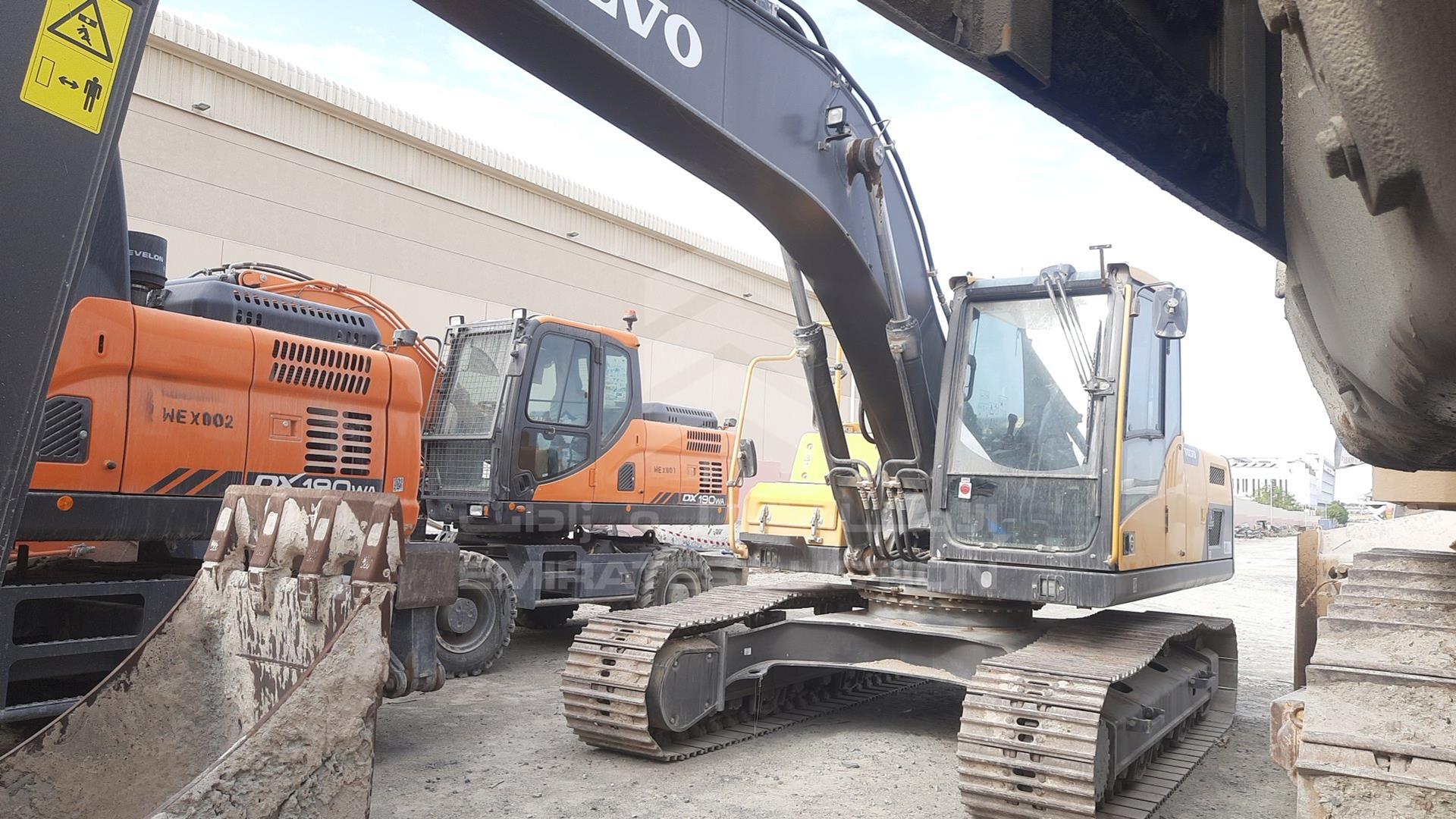 2024 VOLVO EC220DL VIN: VCEC220DE00232955