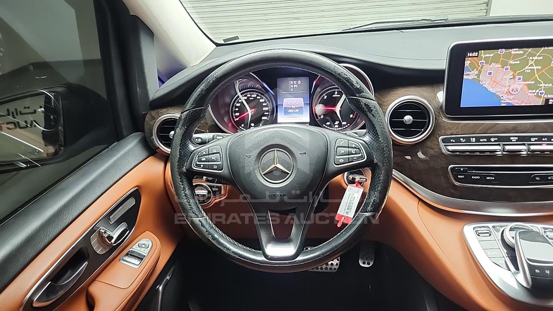 2016 Mercedes V 220 — Steering & Mounted Controls — Photo 13