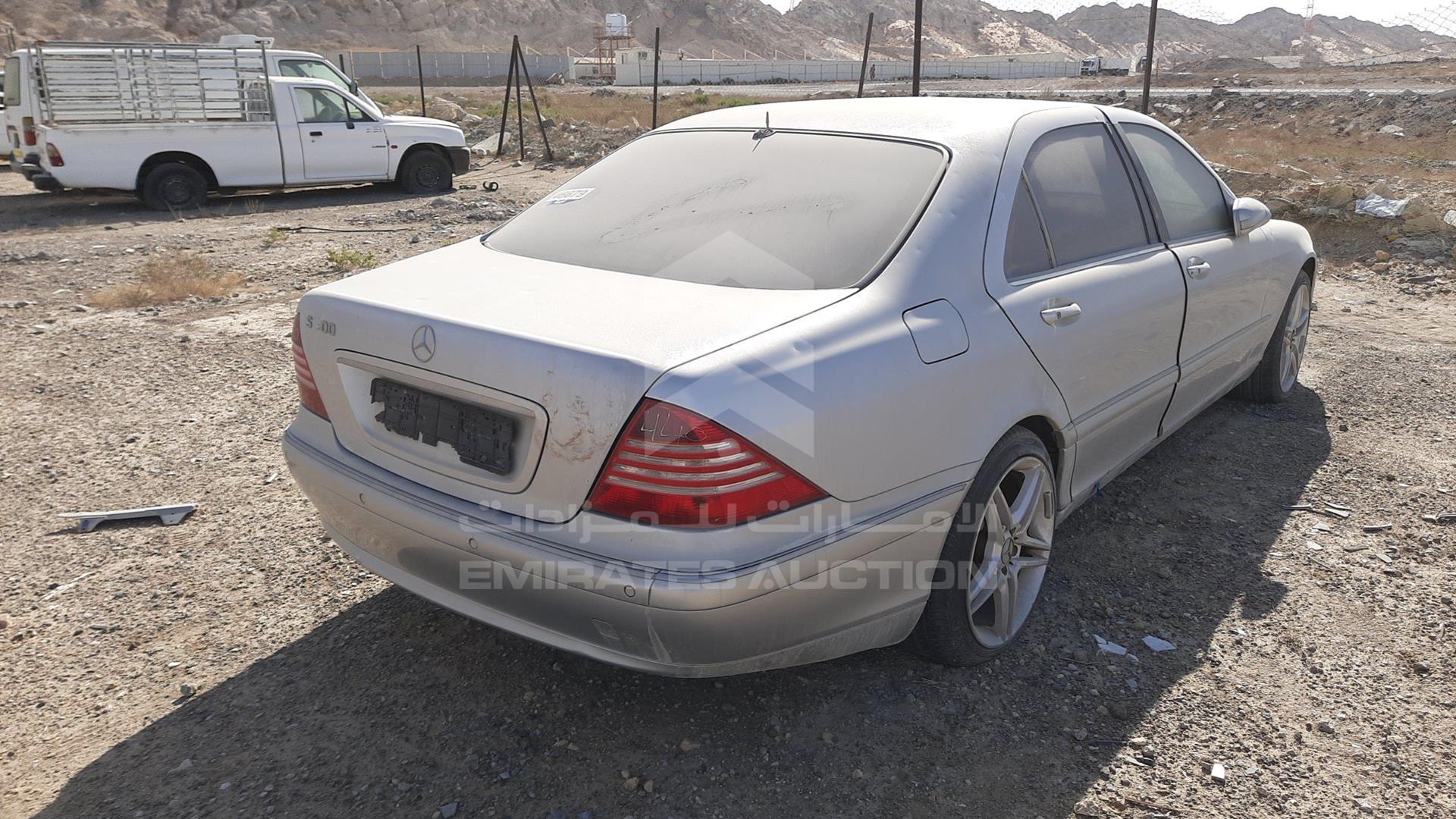 0 MERCEDES S 500 VIN: WDB2201751A307566