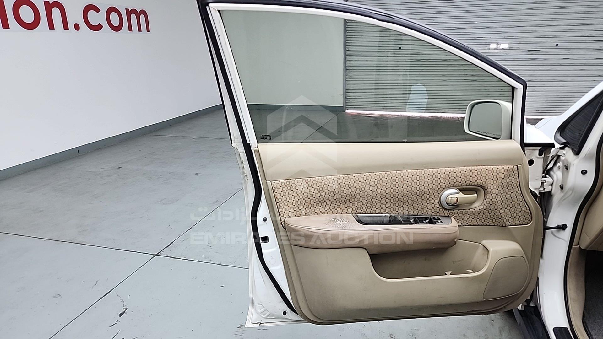 2011 NISSAN TIIDA VIN: 3N1BC1A6XBK201802