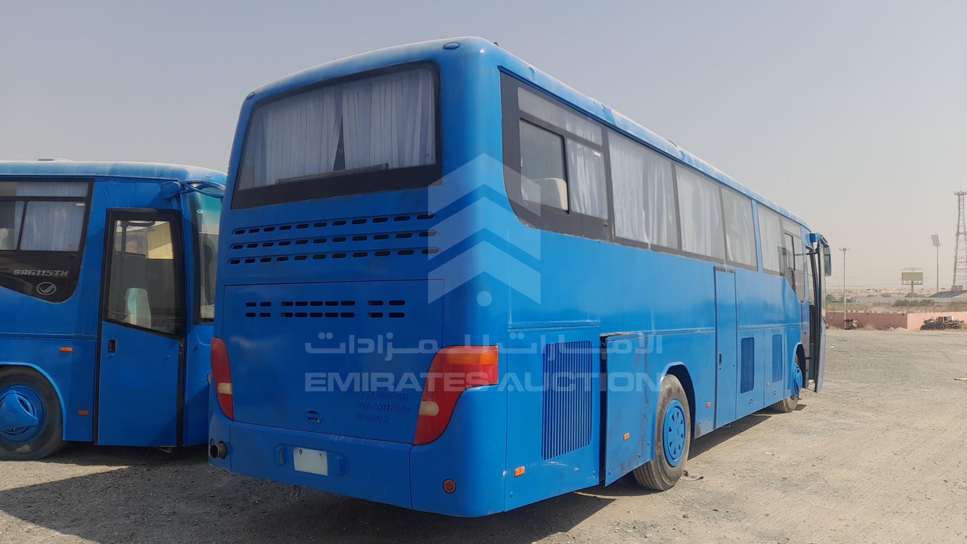2010 BUS --- VIN: LGF6JR9W7AF123500