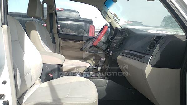 JMYLRV95WEJ718993 Mitsubishi Pajero