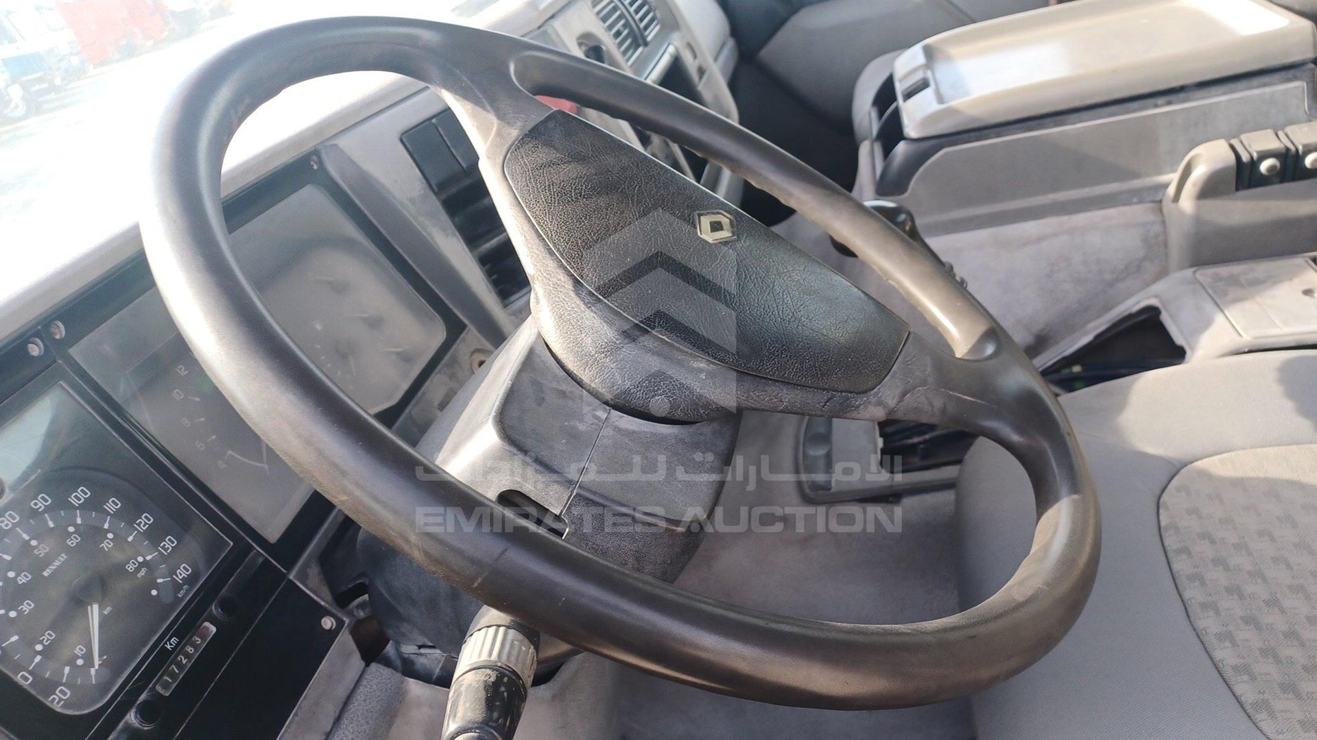 2006 RENAULT KERAX 350 VIN: VF633DVC06E105800