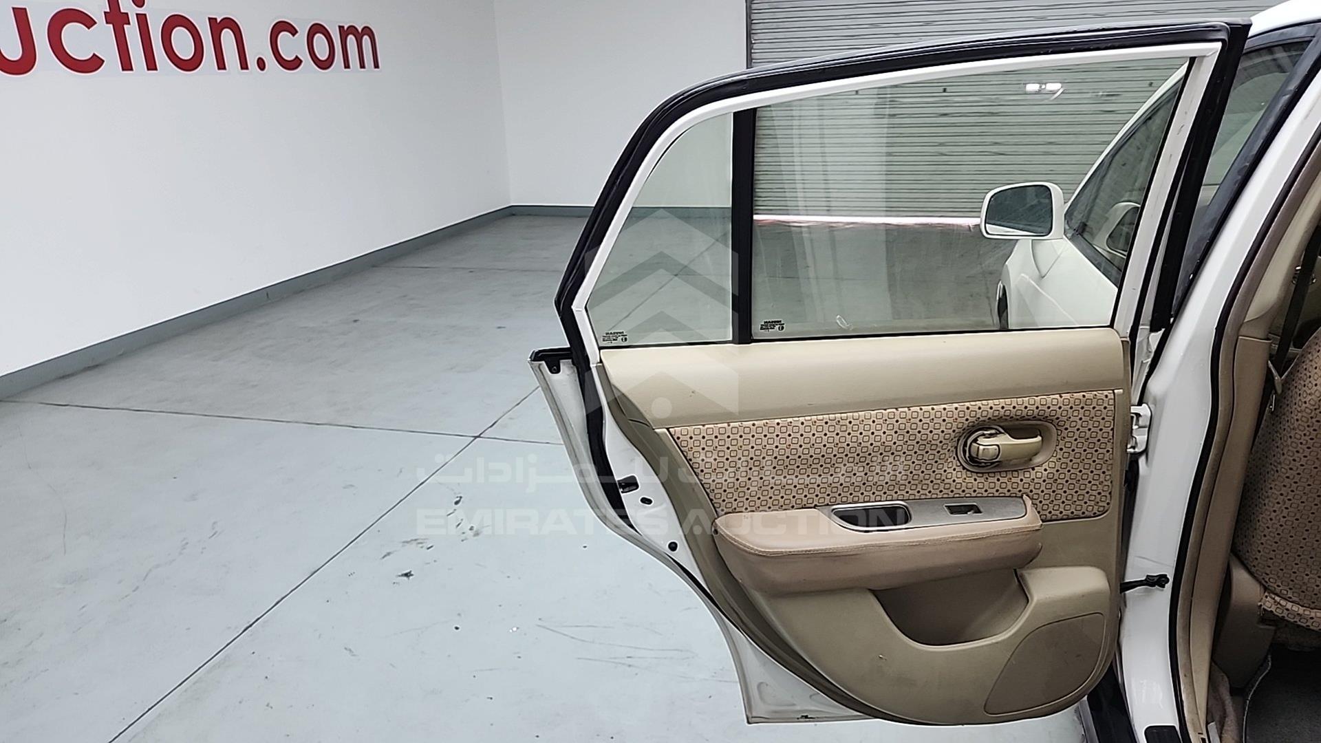 2011 NISSAN TIIDA VIN: 3N1BC1A6XBK201802