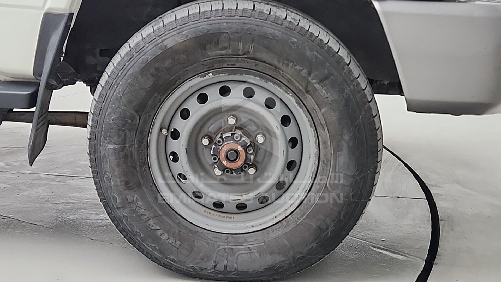 2018 TOYOTA LAND CRUISER VIN: JTFLV73J0J7503183