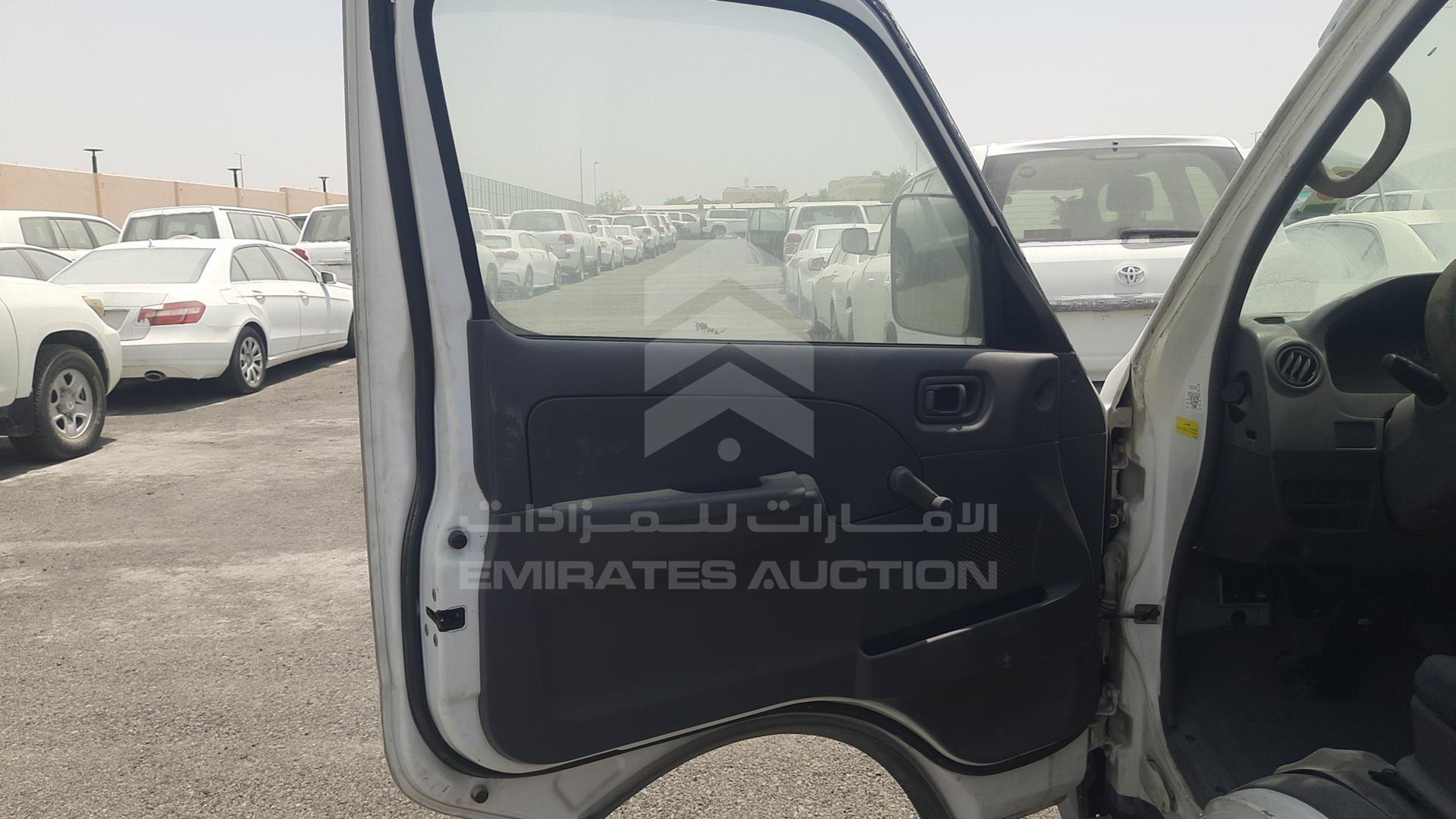 2007 NISSAN --- VIN: JN6FE54S37X438188