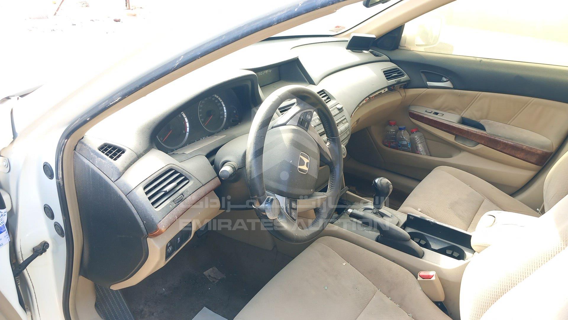 2011 HONDA ACCORD VIN: JHMCP2673BC405164