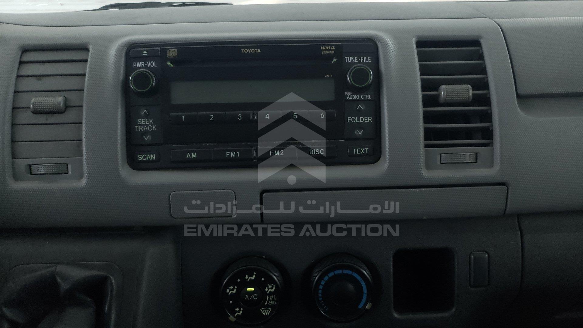 JTFHX02P2D0079967 - 2013 Toyota Hiace - #352830