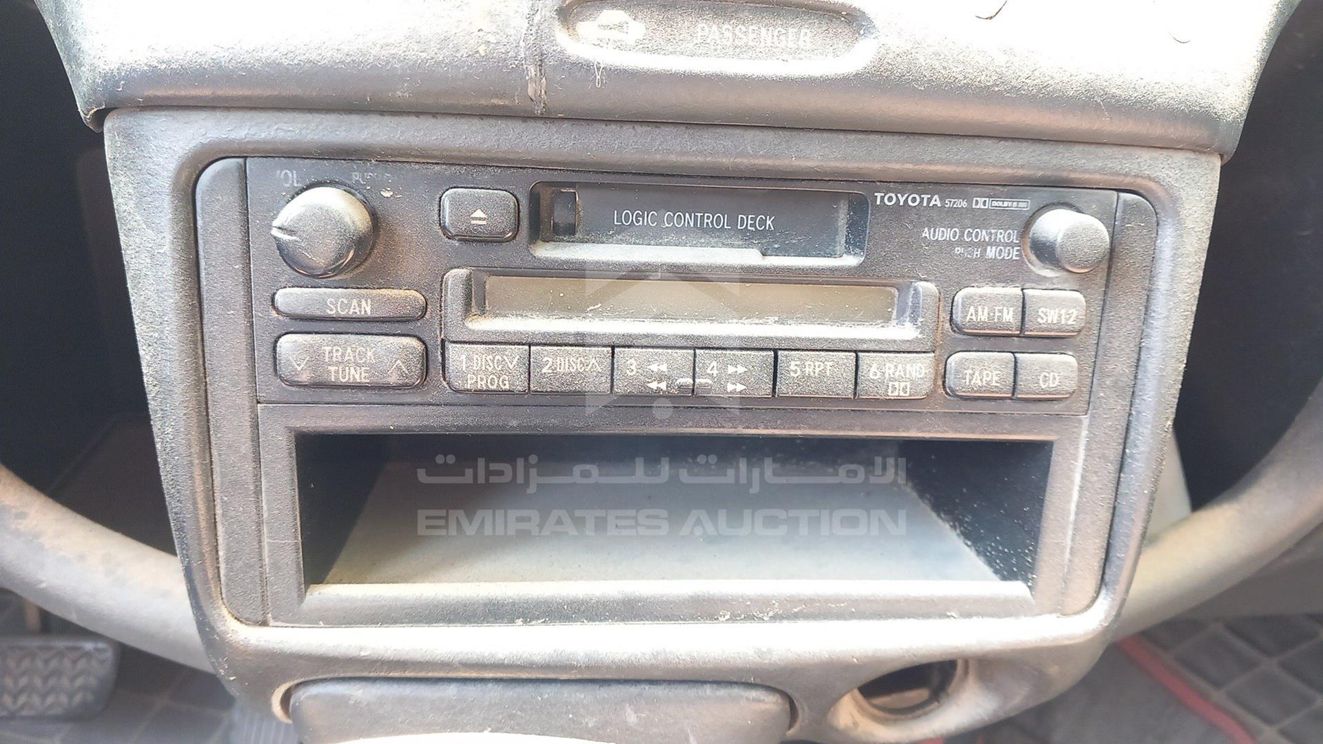 2005 TOYOTA ECHO VIN: JTDBW133050069233