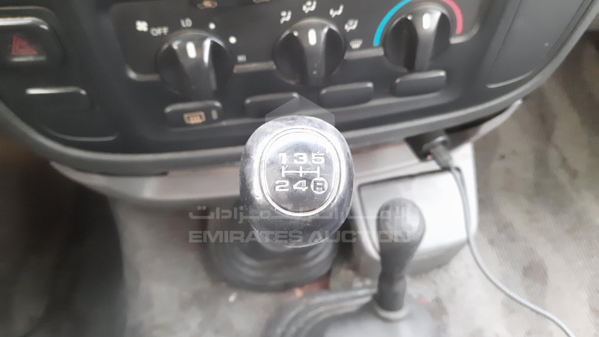 2001 TOYOTA LAND CRUISER VIN: JTGHJ01J313000908