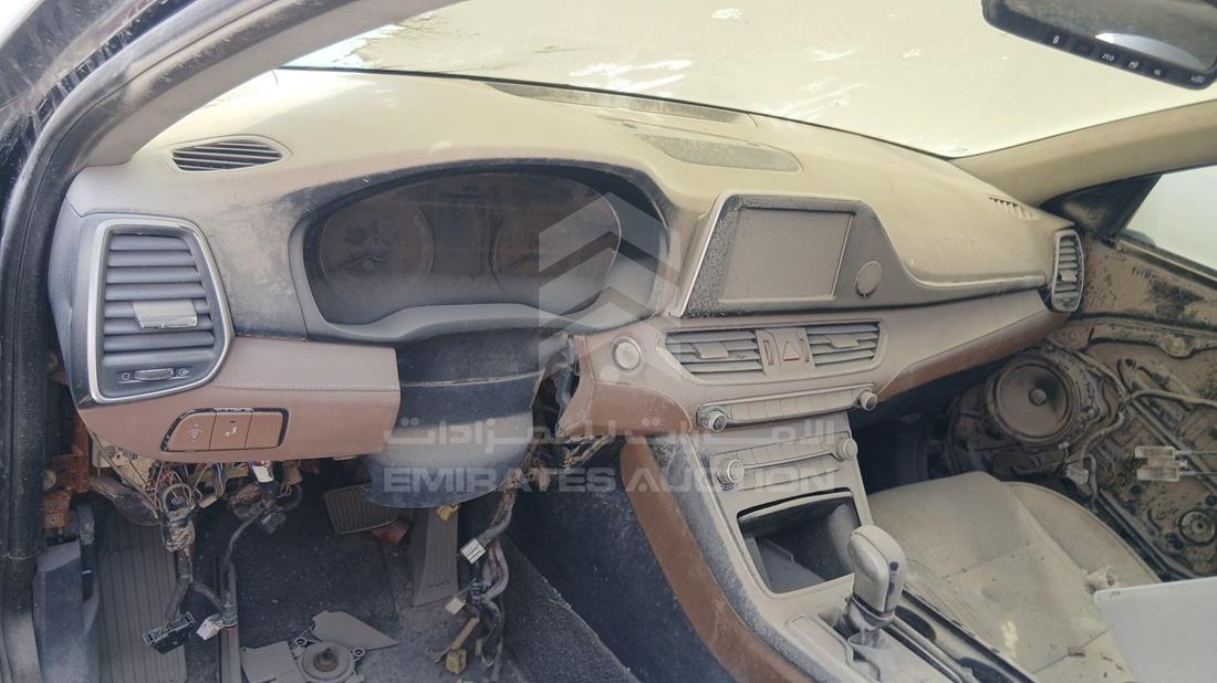 2018 Hyundai Grandeur - Scrap without document — Front Left Driver Dashboard View — Photo 10