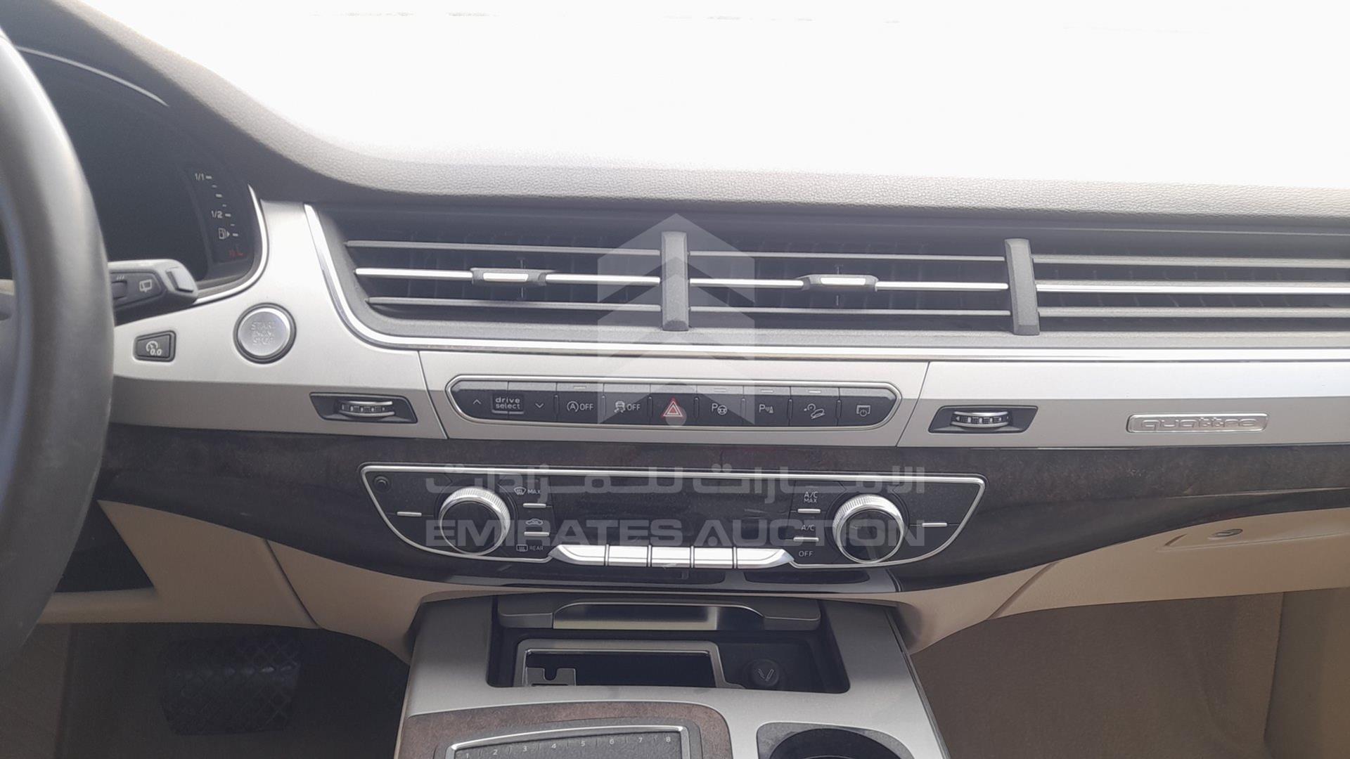 2018 AUDI Q7 VIN: WA1ZZZF73JD038204