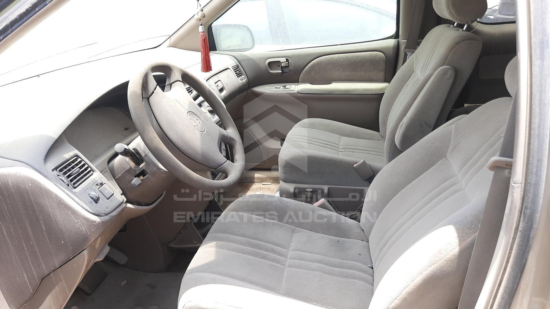 2000 TOYOTA SIENNA VIN: 4T3ZF13C9YU232654