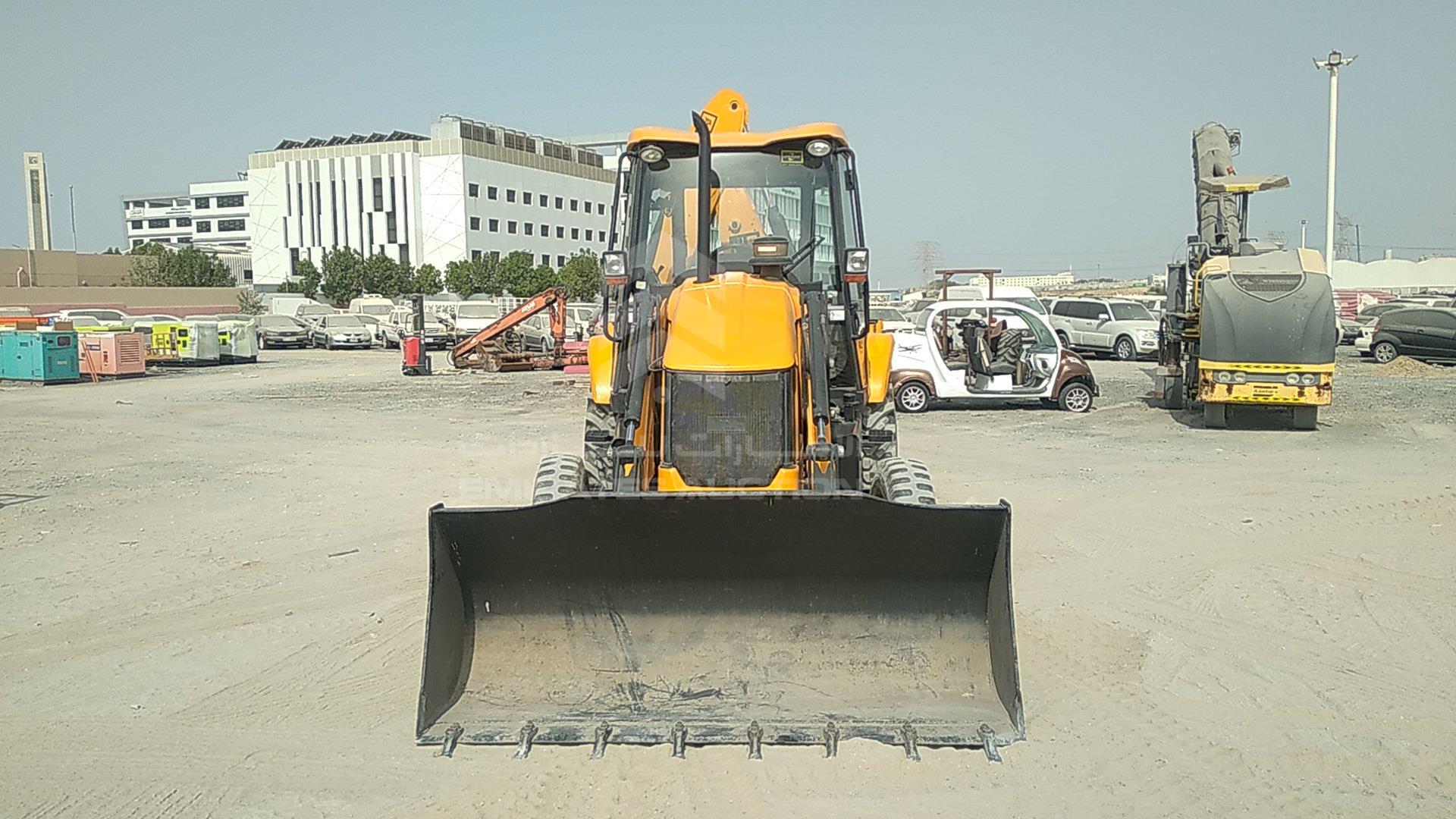 2017 JCB 3DX VIN: RAJ3DXSSL02986754
