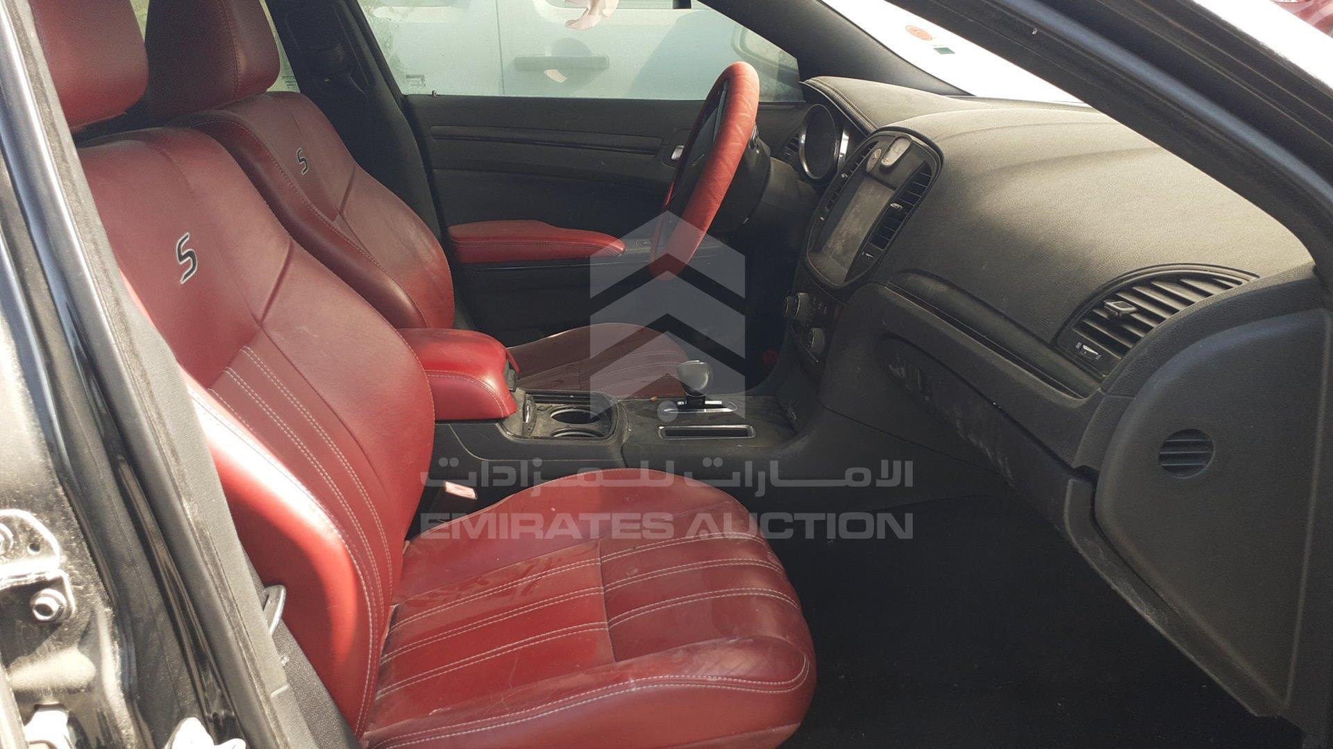 2014 CHRYSLER 300 VIN: 2C3CCAAG1EH264857