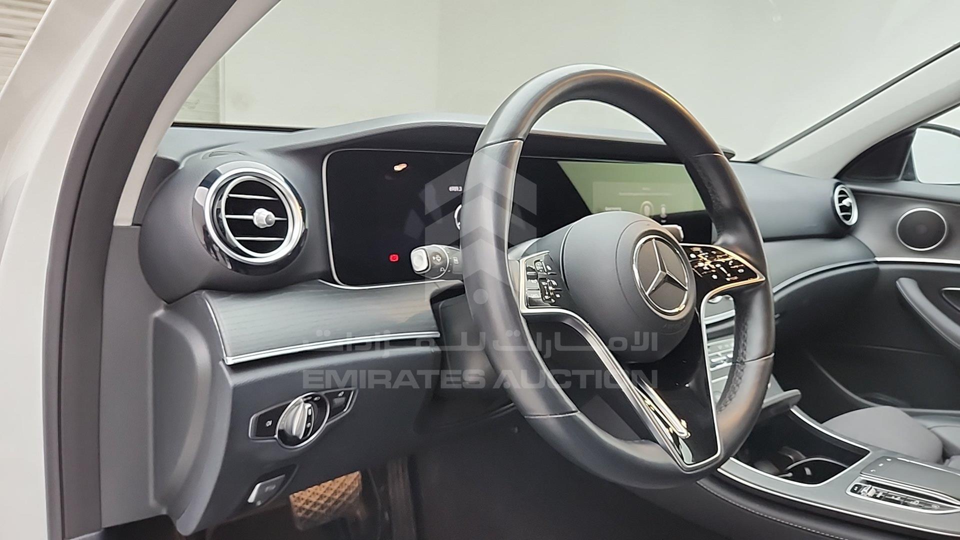 2022 MERCEDES E220 D VIN: W1K2130041B007348