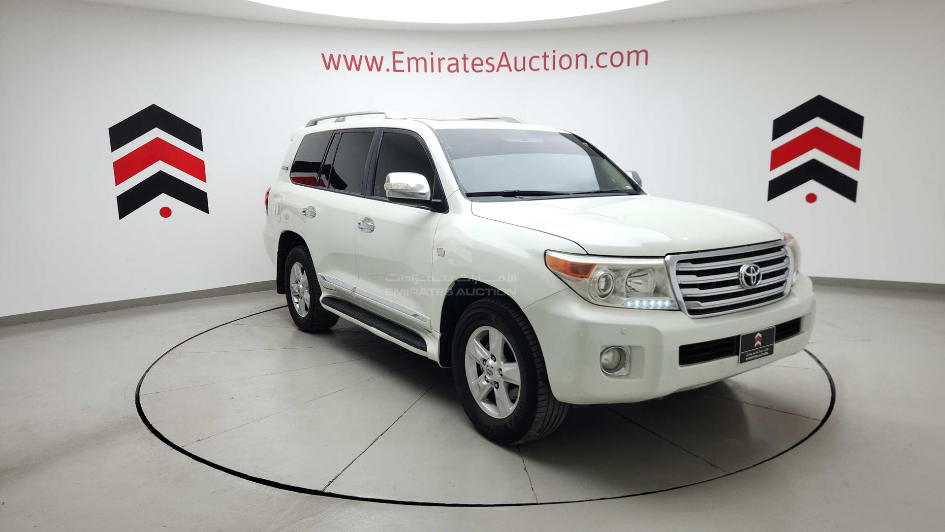 2011 TOYOTA LAND CRUISER VIN: JTMHT05J0B4039615