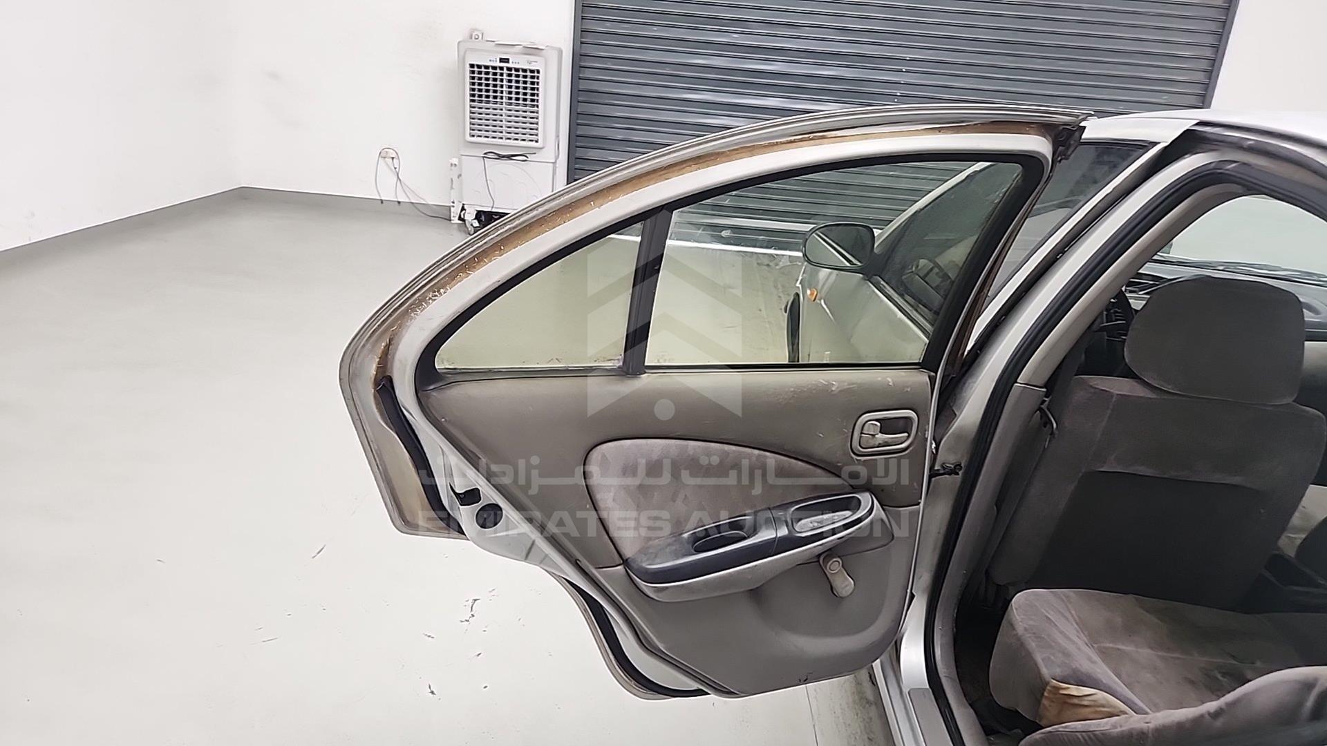 2001 NISSAN SUNNY VIN: JN1FN61S41W001068