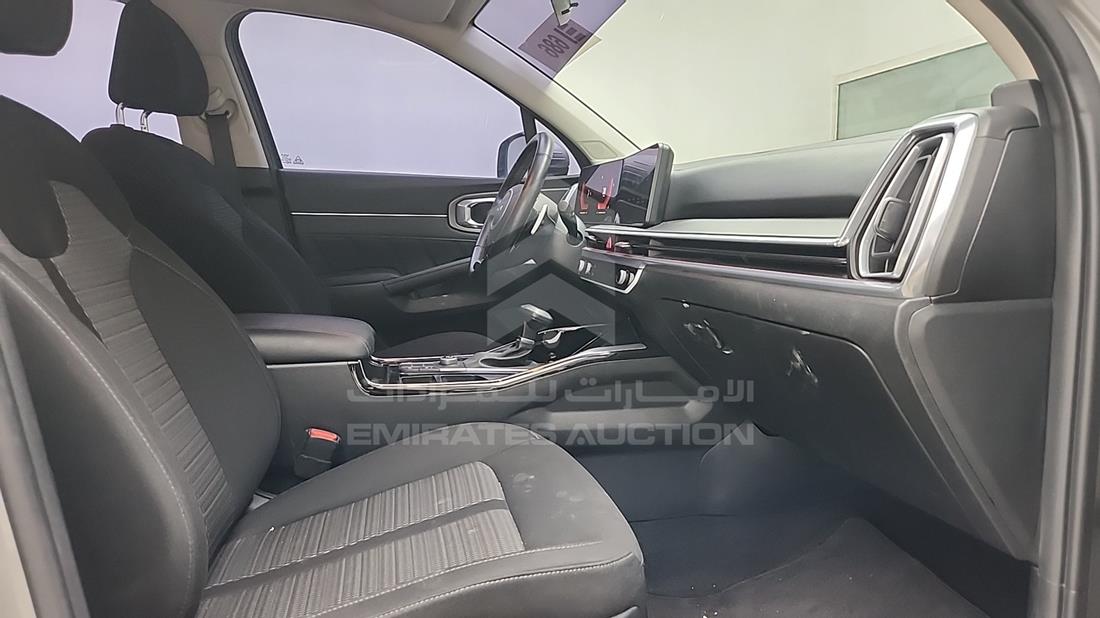 2024 Kia Sorento — Front Right Passenger Seat View — Photo 27