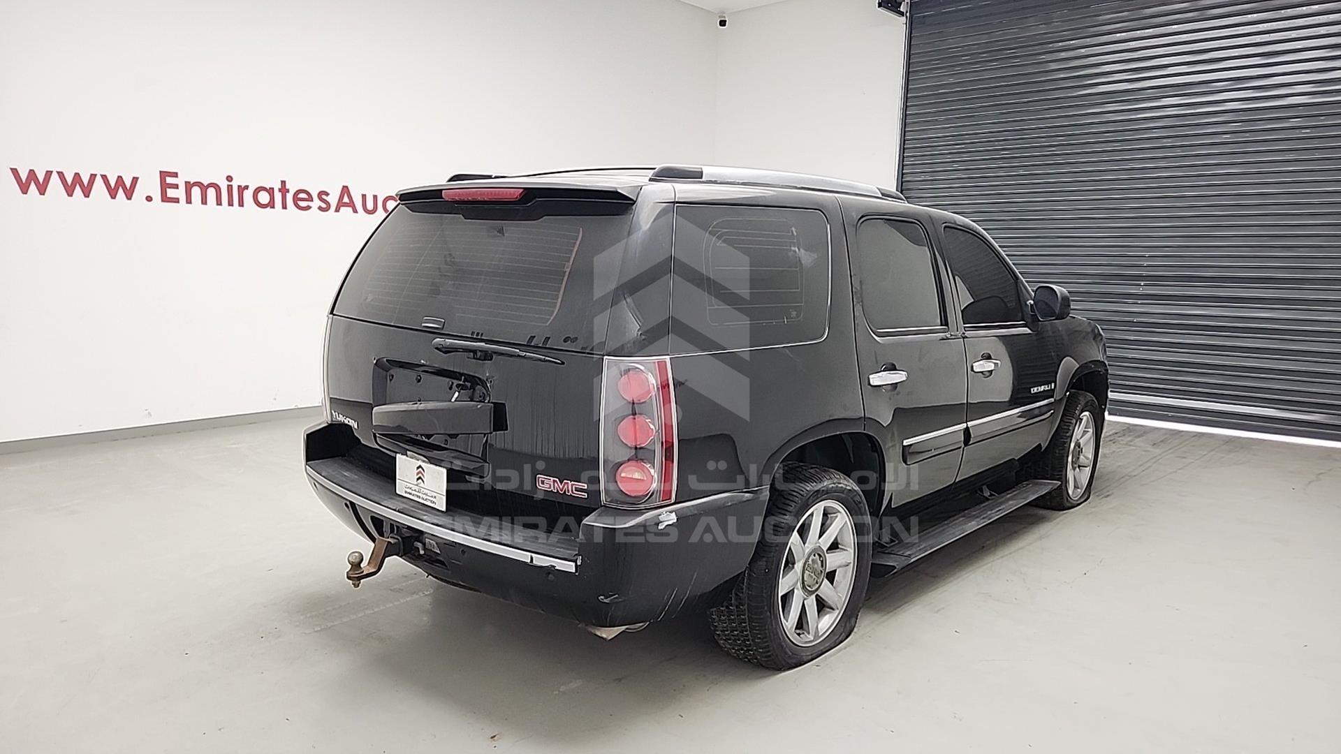 2008 GMC YUKON VIN: 1GKFK63808J142612