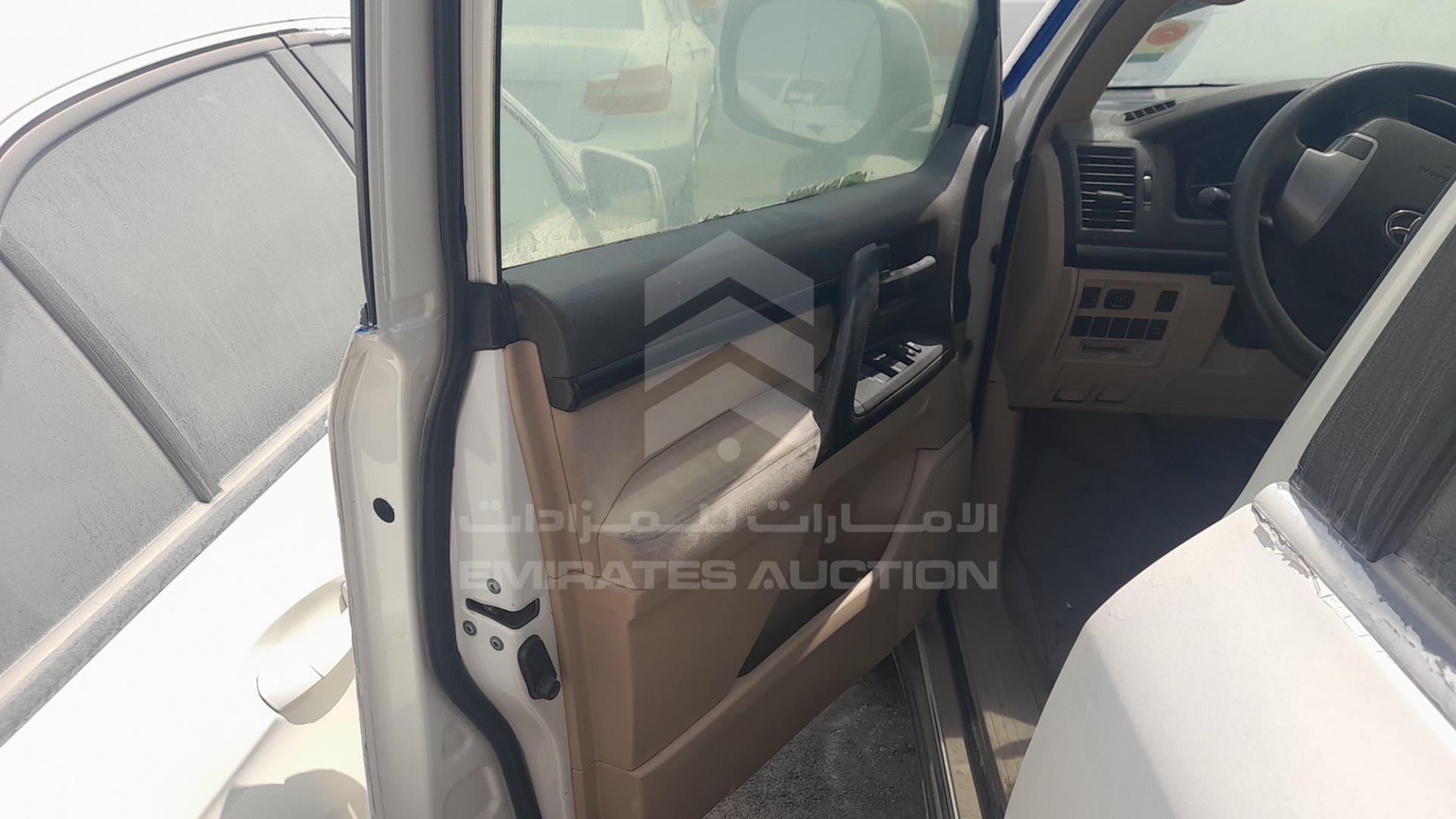 2013 TOYOTA LAND CRUISER VIN: JTMDU09J9D4063291