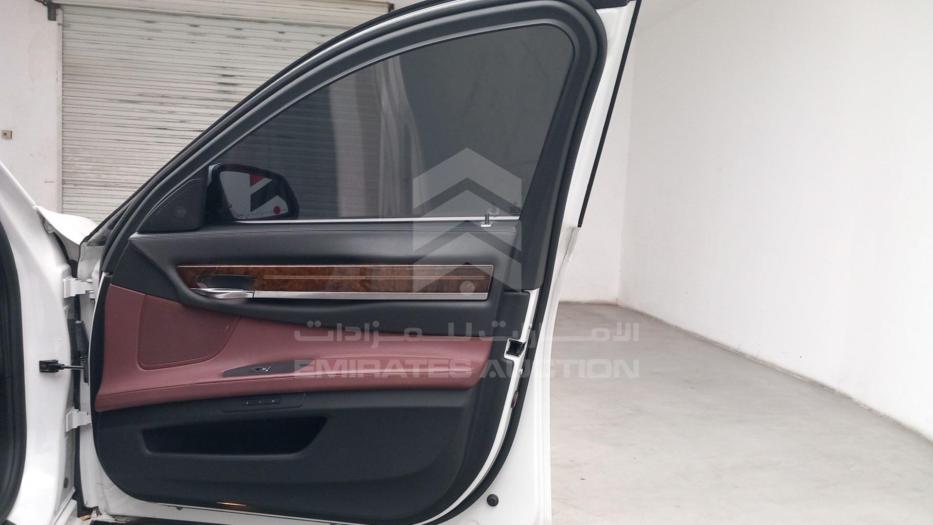 2013 BMW 750LI VIN: WBAYE8108DD145736