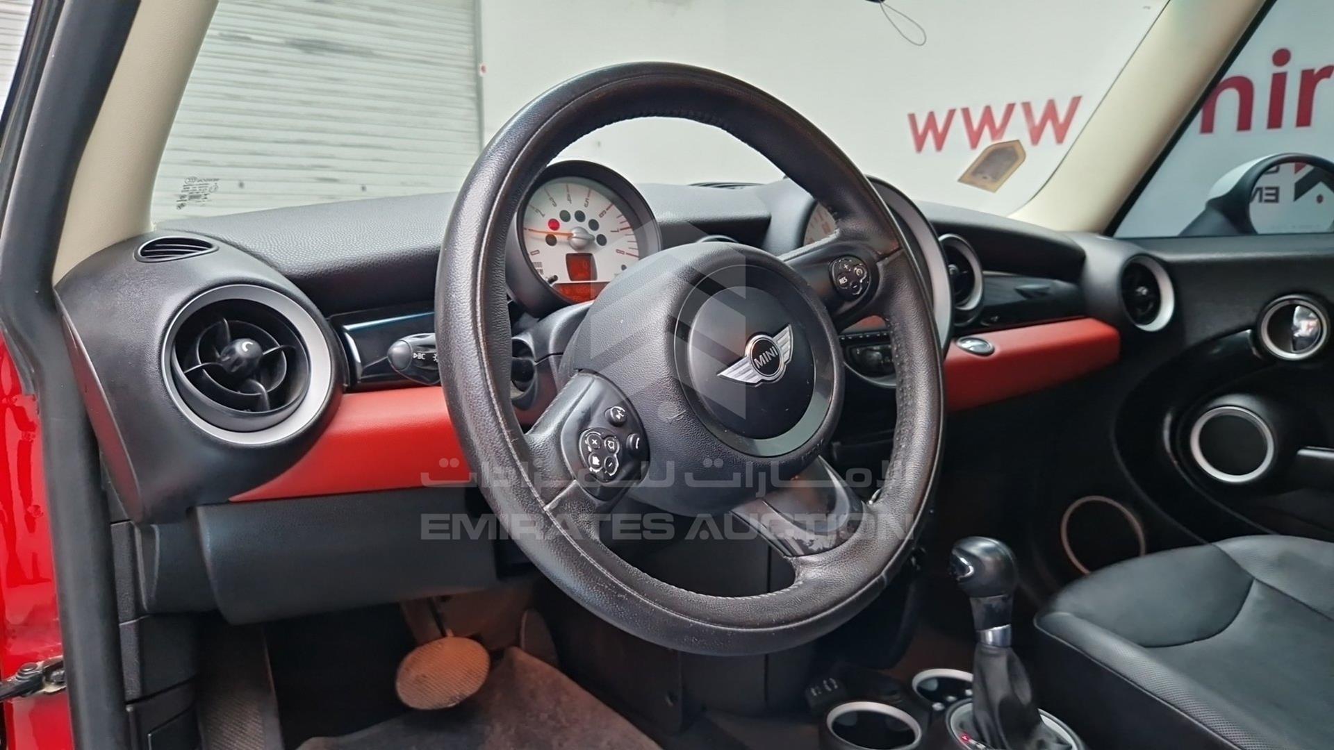 2013 MINI COOPER VIN: WMWSU3C5XDT544089