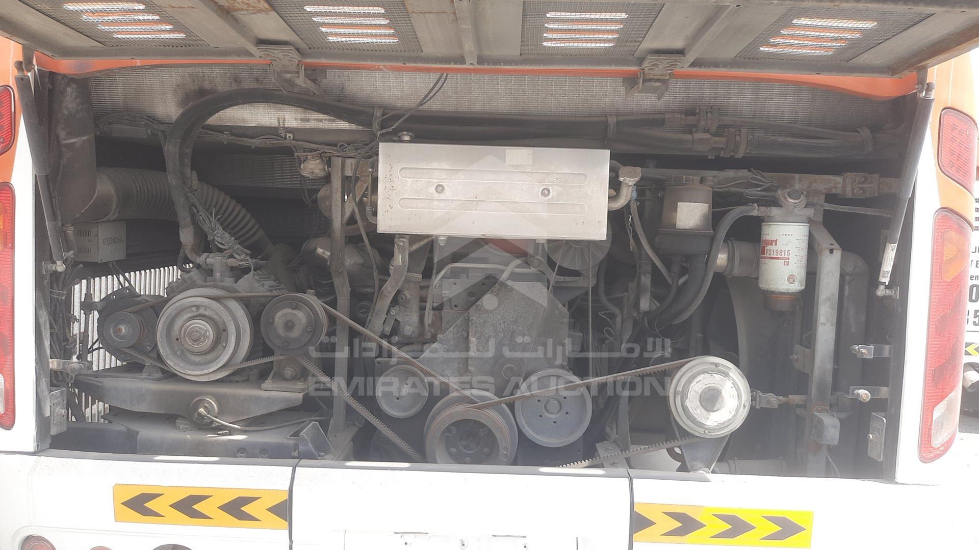 2015 KING LONG BUS VIN: LA6A1KBM3FB400229
