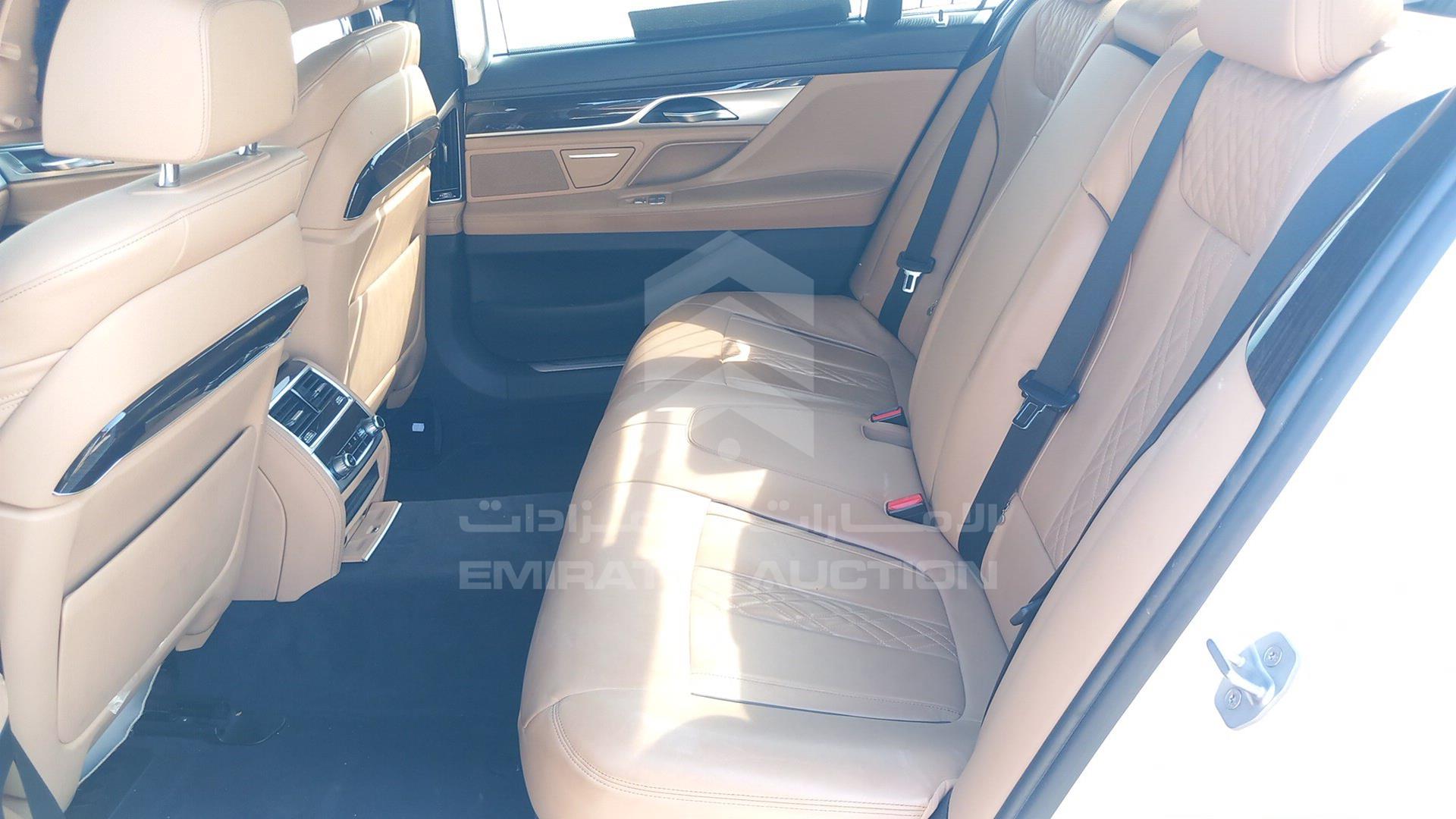 2016 BMW 730 VIN: WBA7E010XGG560458