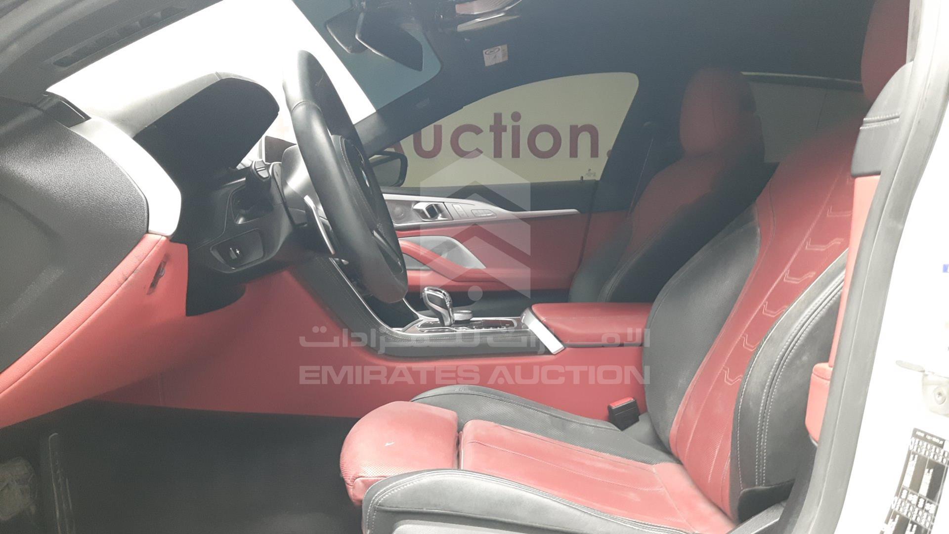 2020 BMW 840 VIN: WBAGV2A04LCE07560