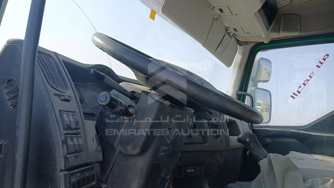 2016 Renault 440 — Front Left Driver Dashboard View — Photo 12