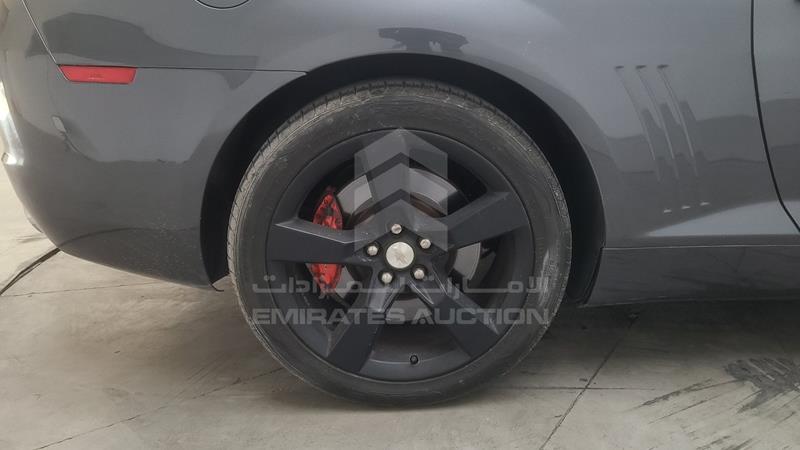 2G1F91EJ4B9123597 Auction: EmiratesAuction Lot: 445465 2G1F91EJ4B9123597 Chevrolet Camaro LT 2011 GREY Photo 13