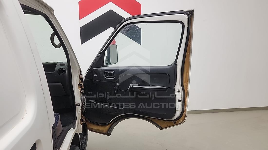 2010 Nissan Urvan — Front Right Door — Photo 19