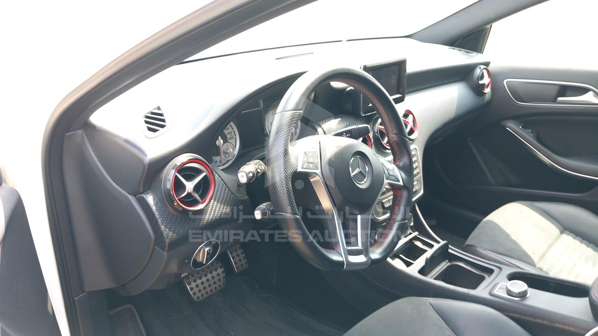2014 MERCEDES A 250 VIN: WDDBF4EB4EJ245917
