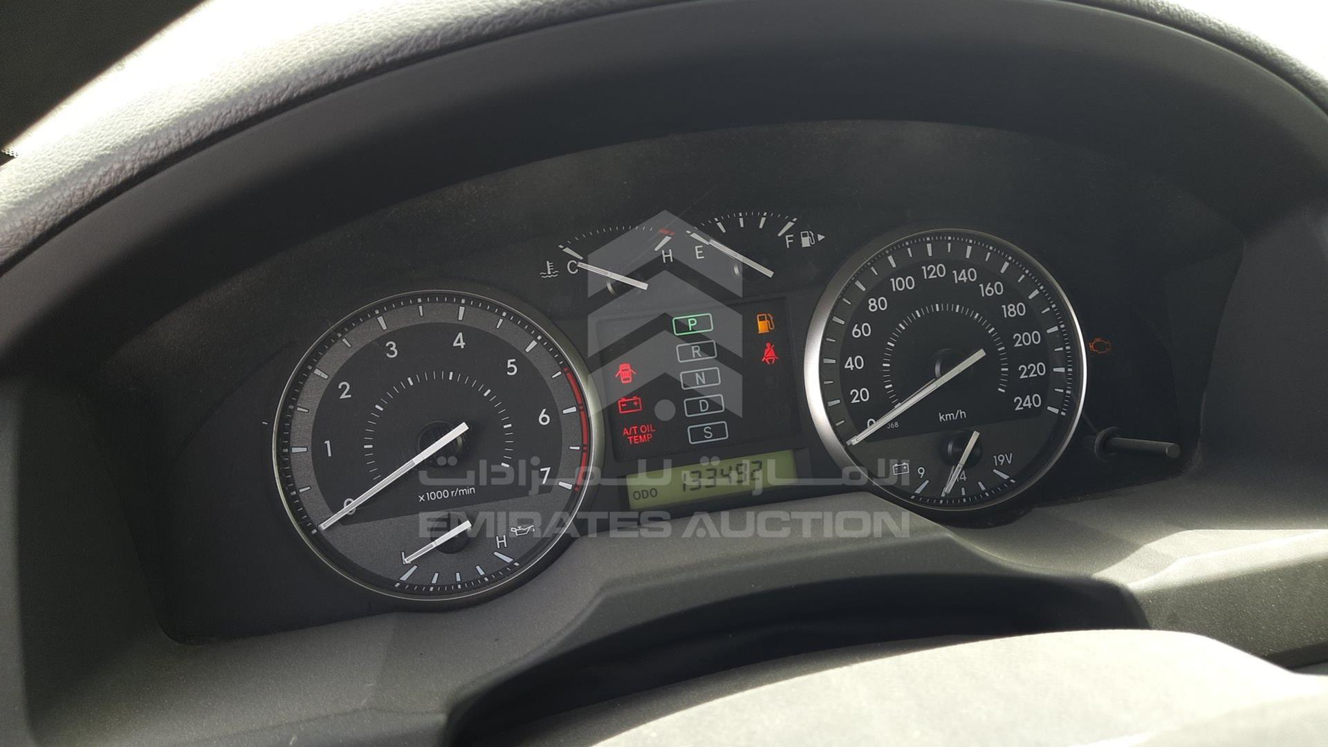 2011 TOYOTA LAND CRUISER VIN: JTMDU09J0B4035070