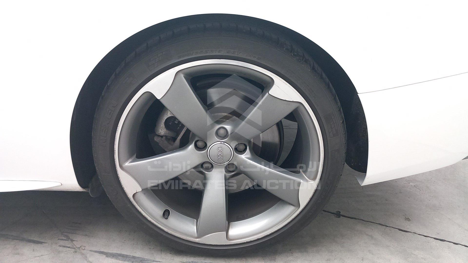 2013 AUDI A5 VIN: WAUCGB8T6DA000357