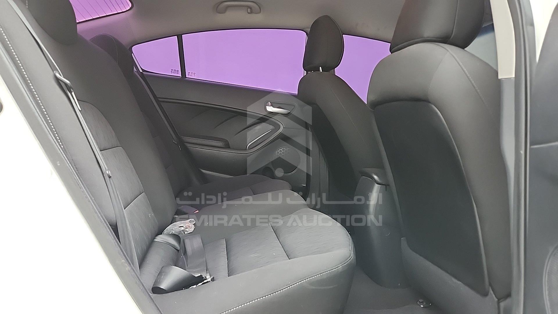 2016 KIA CERATO VIN: KNAFK4175G5535178