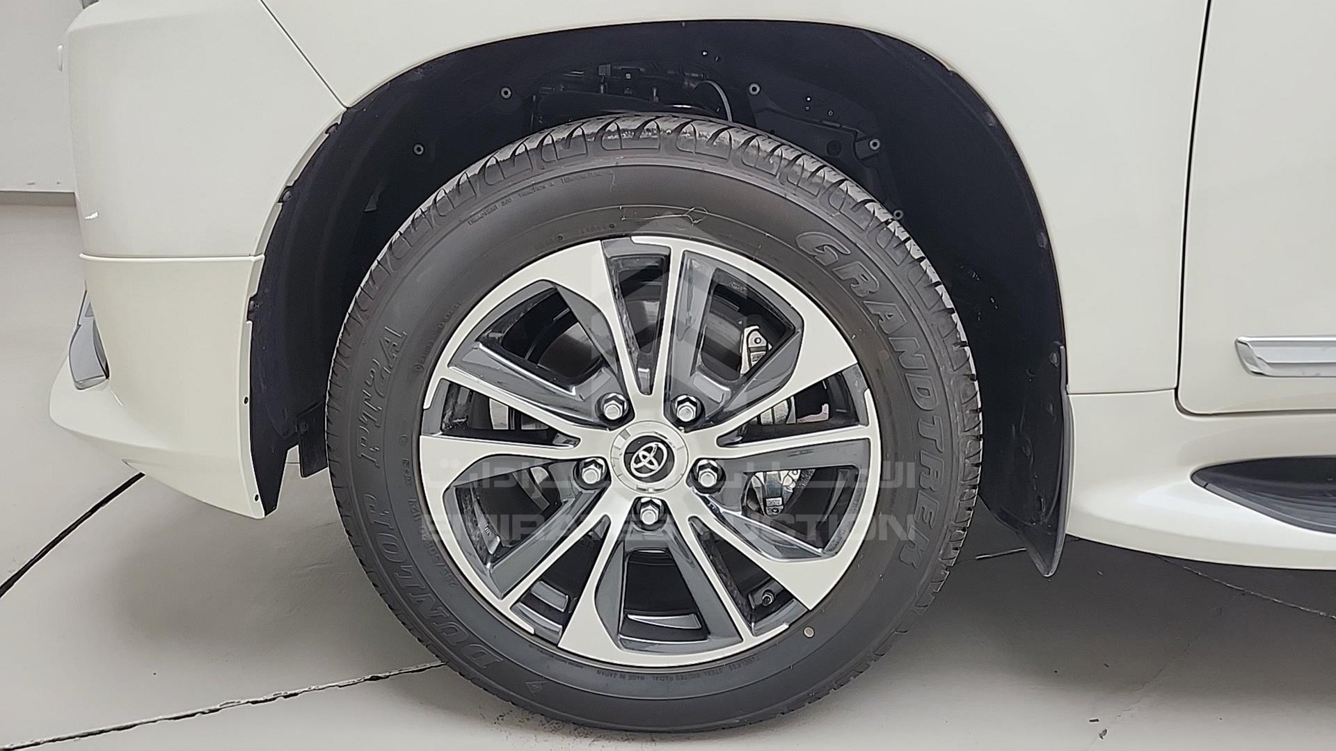 2020 TOYOTA LAND CRUISER VIN: JTMHY05J6L4088532
