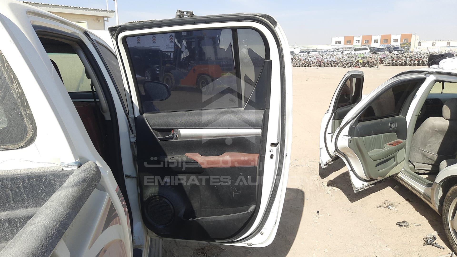 2016 TOYOTA HILUX VIN: MR0HX8CD8G1356830