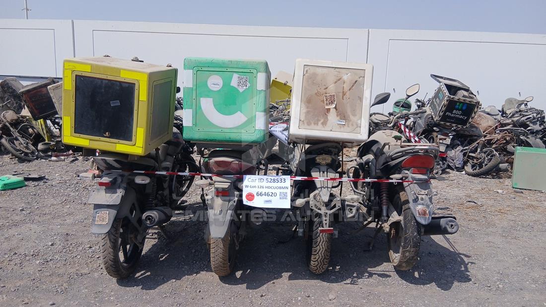4 Motorbikes — الزاوية الخلفية — صورة 8