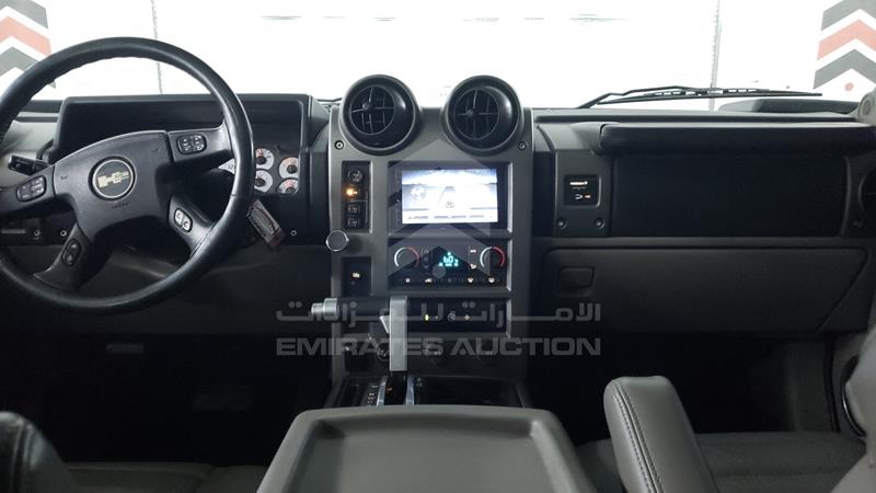 5GRGN23U74H103352 Auction: EmiratesAuction Lot: 404918 5GRGN23U74H103352 Hummer H2 2004 BLACK Photo 15