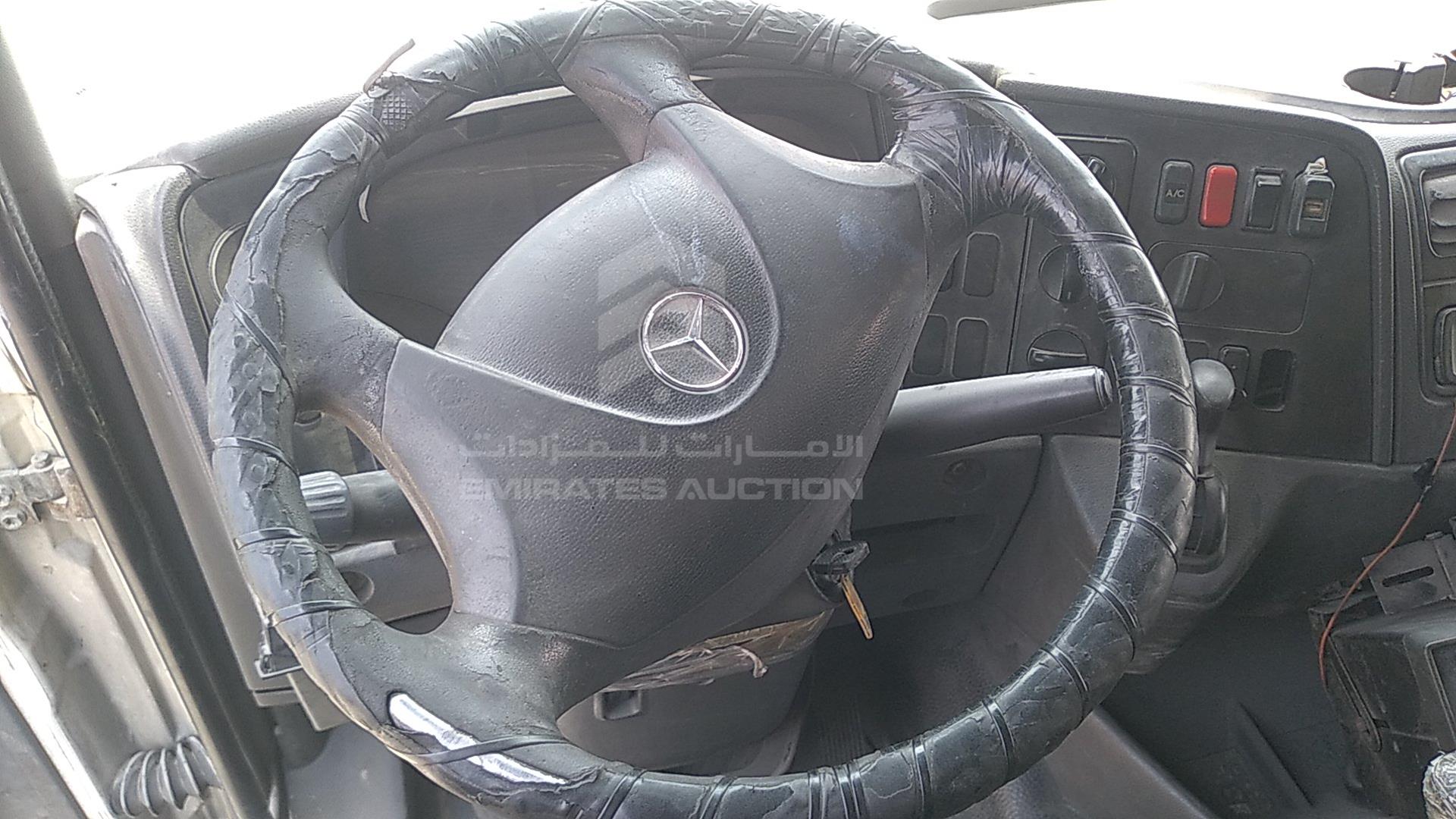 2009 MERCEDES 3028 VIN: NMB37537412075250