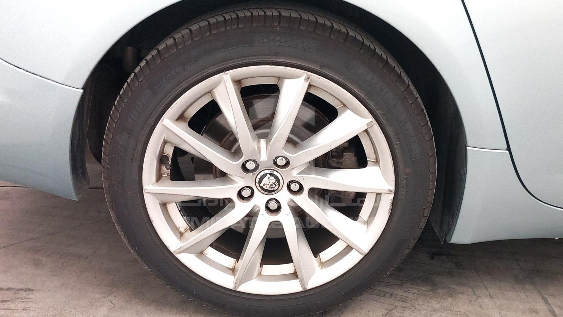 2013 JAGUAR XF VIN: SAJAA05A3D8S74353