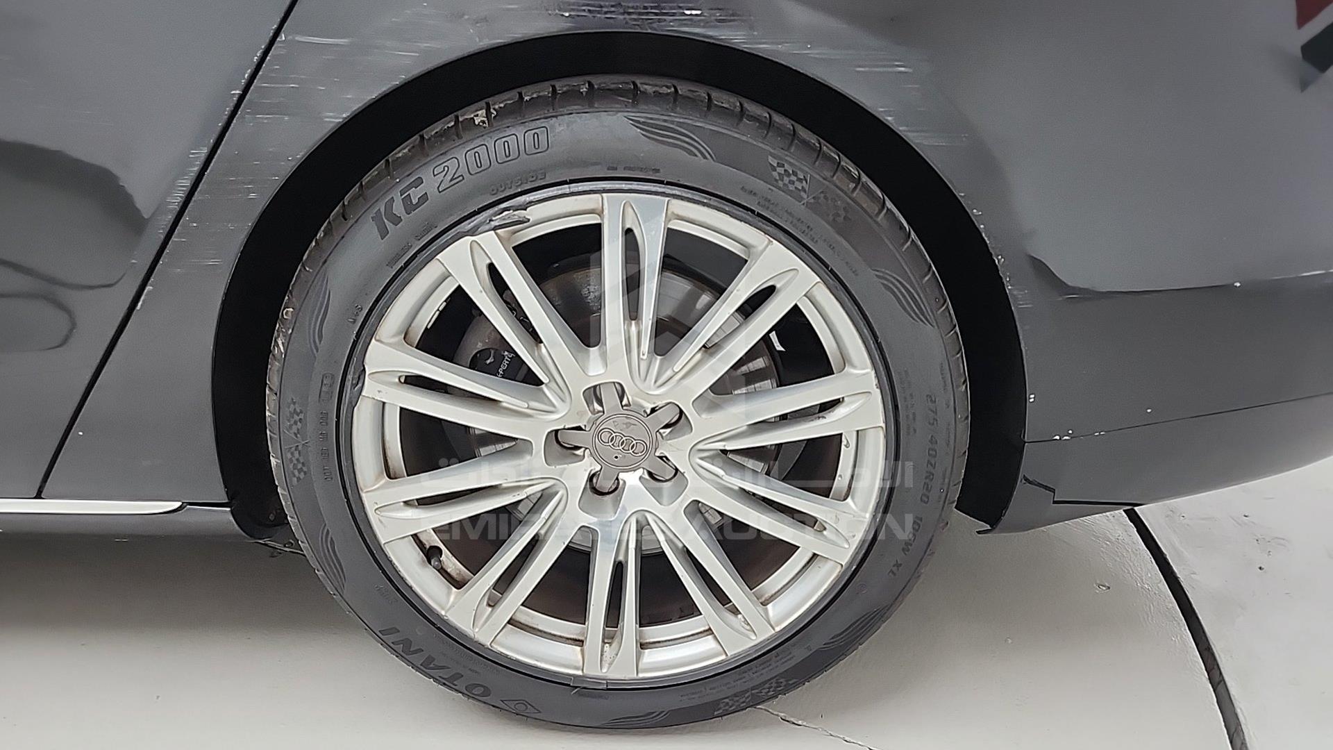 2012 AUDI A8 VIN: WAURVAFD0CN010136