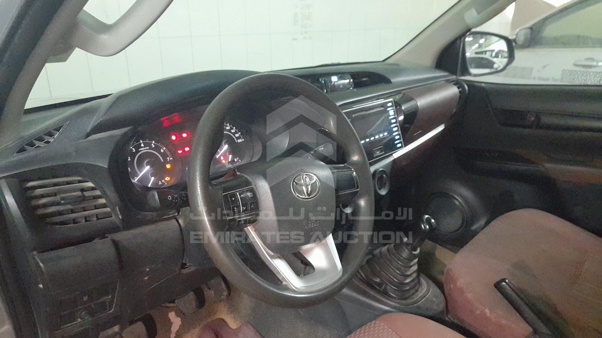 2017 TOYOTA HILUX VIN: MR0DX8CD1H0400317