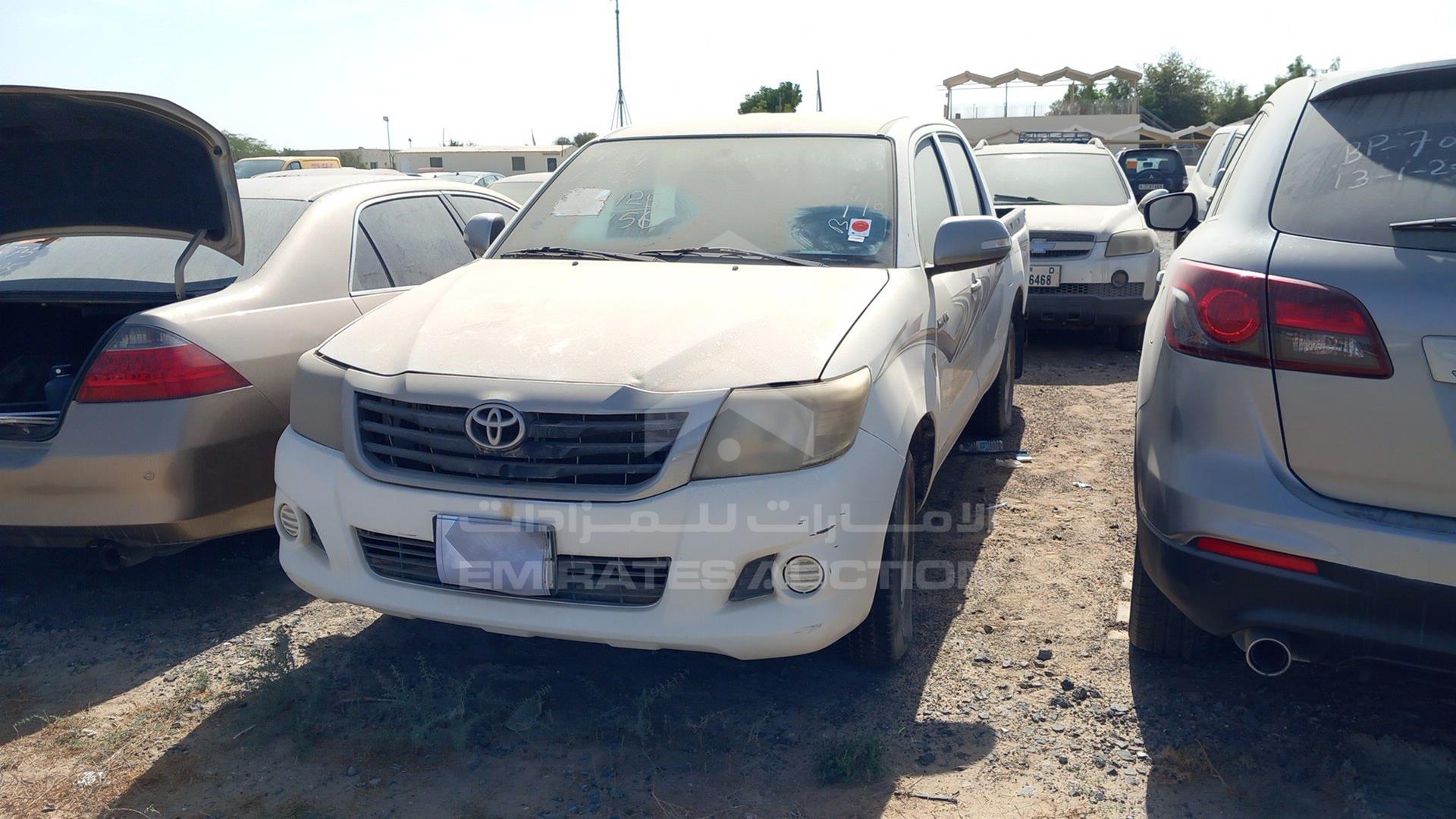 2015 TOYOTA HILUX VIN: MR0EW12G9F3032359