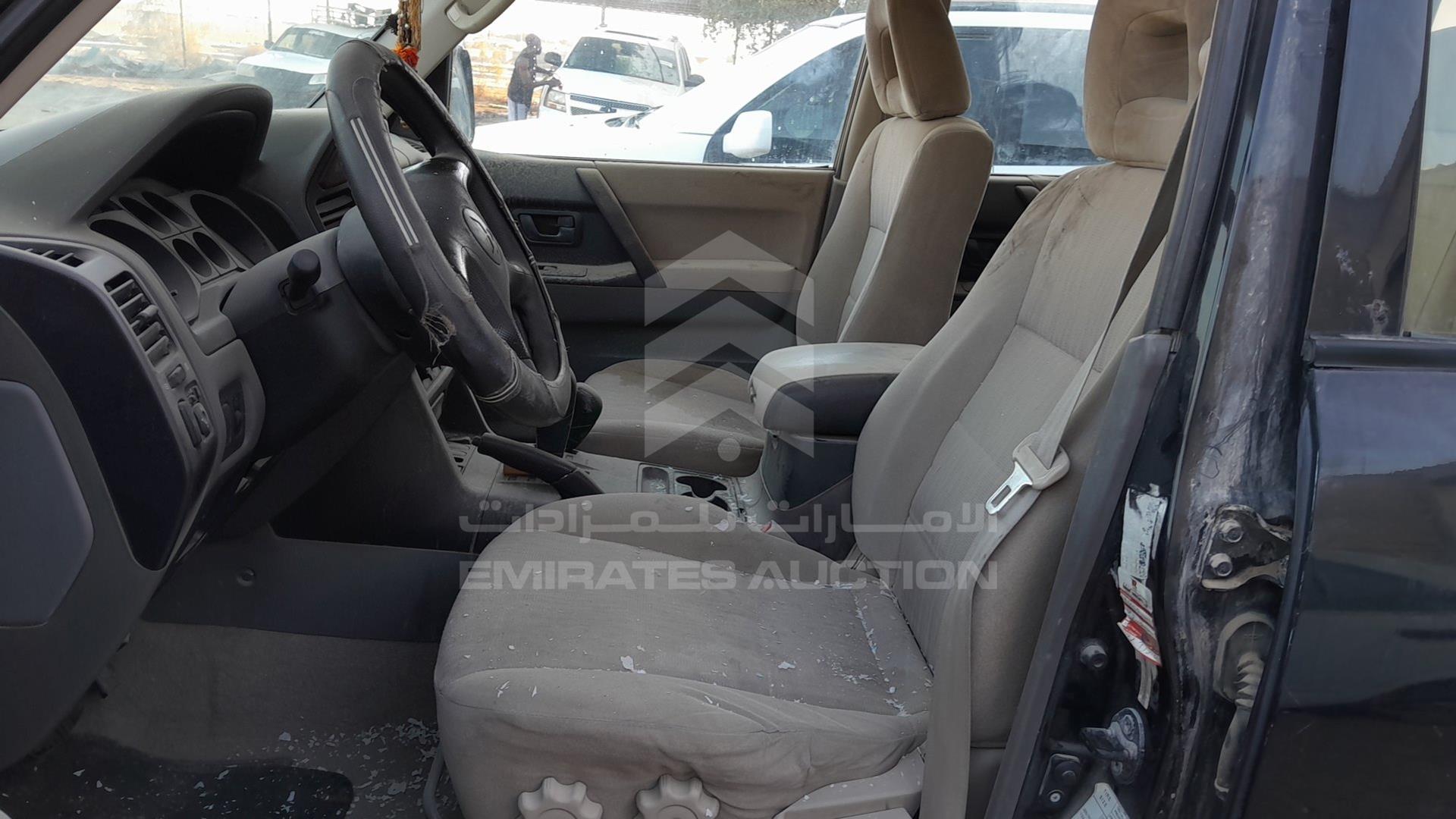 2007 MITSUBISHI PAJERO VIN: JMYLRV73W7J703442