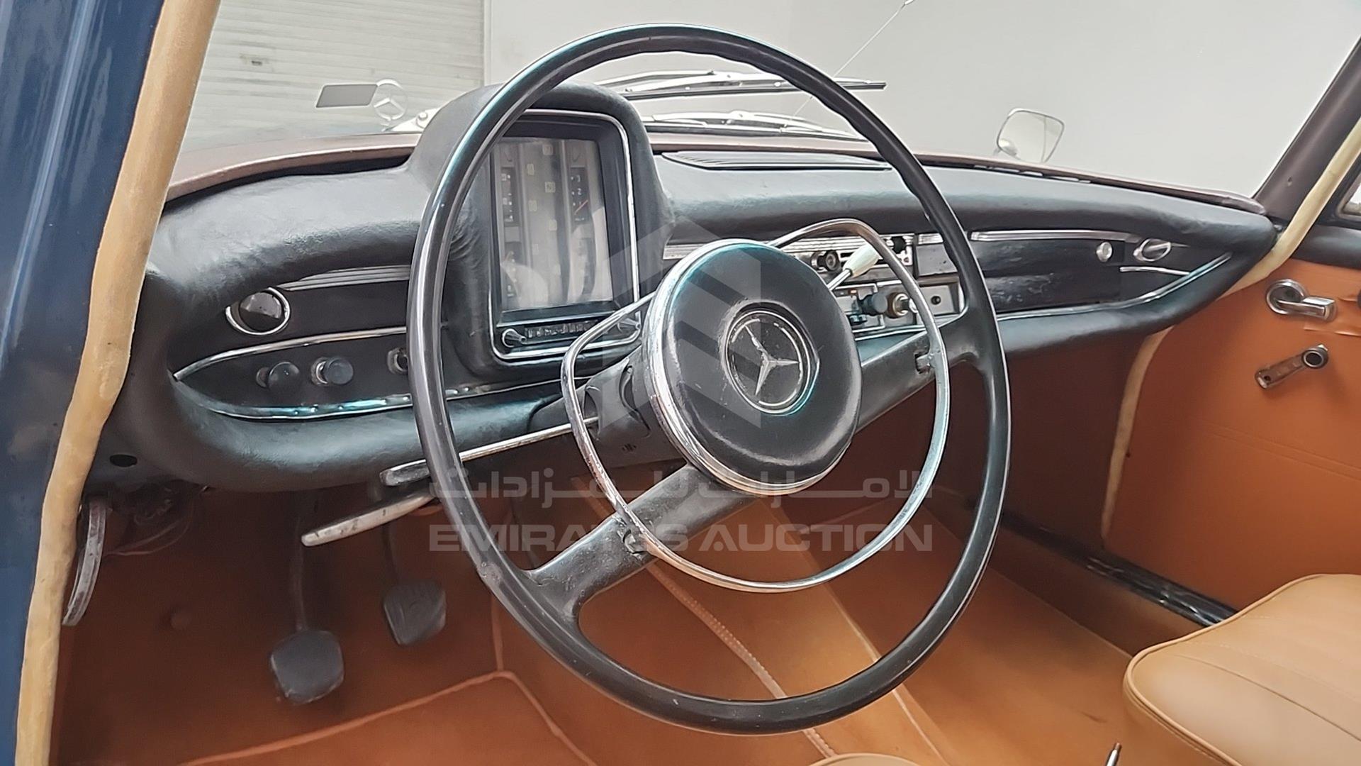 1965 MERCEDES 200 VIN: 11001010113782