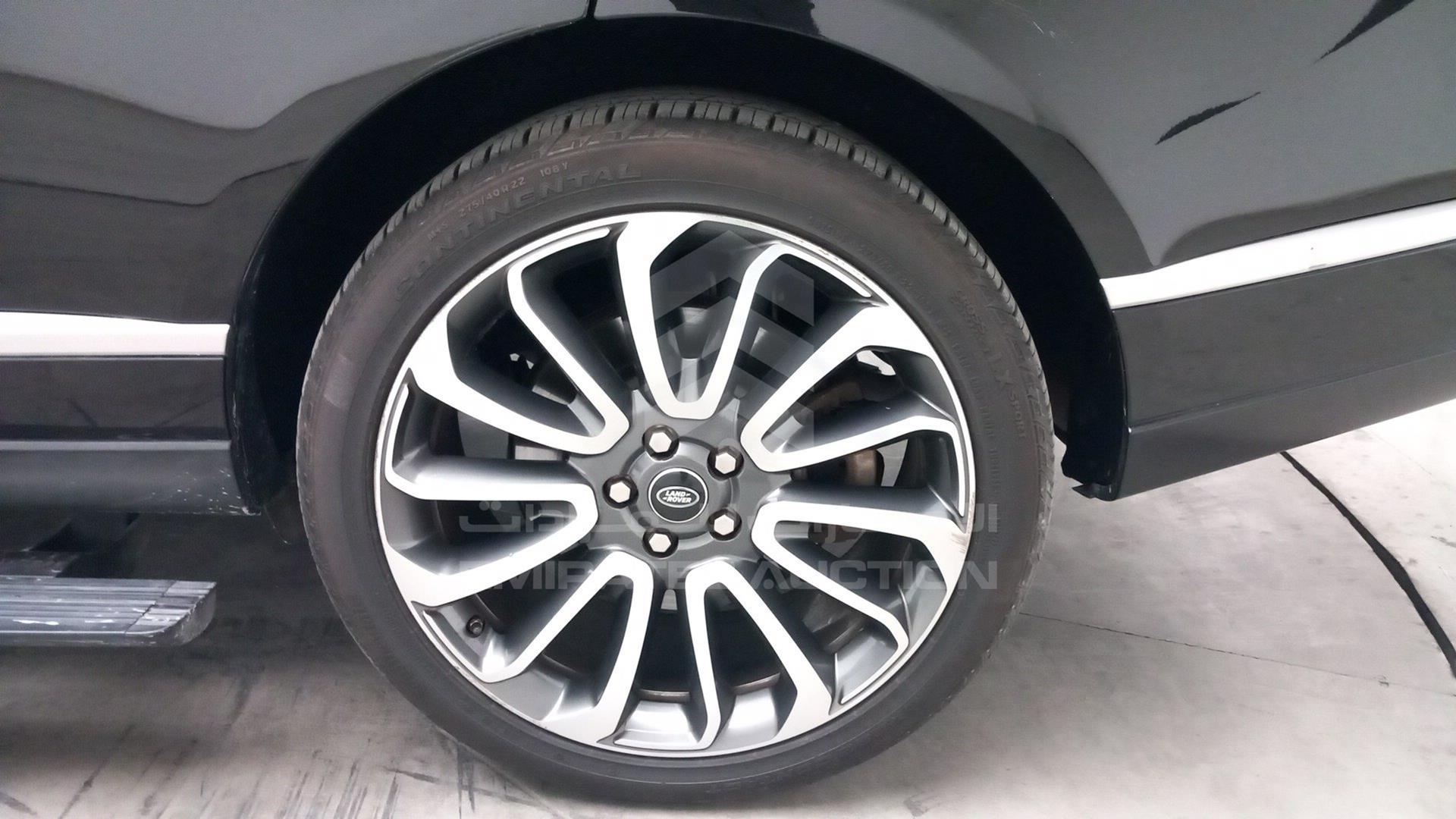 2016 RANGE ROVER VOGUE VIN: SALGA2EF9GA304882