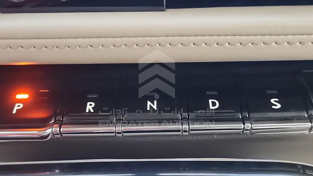 2023 Lincoln Nautilus — Gear View — Photo 22